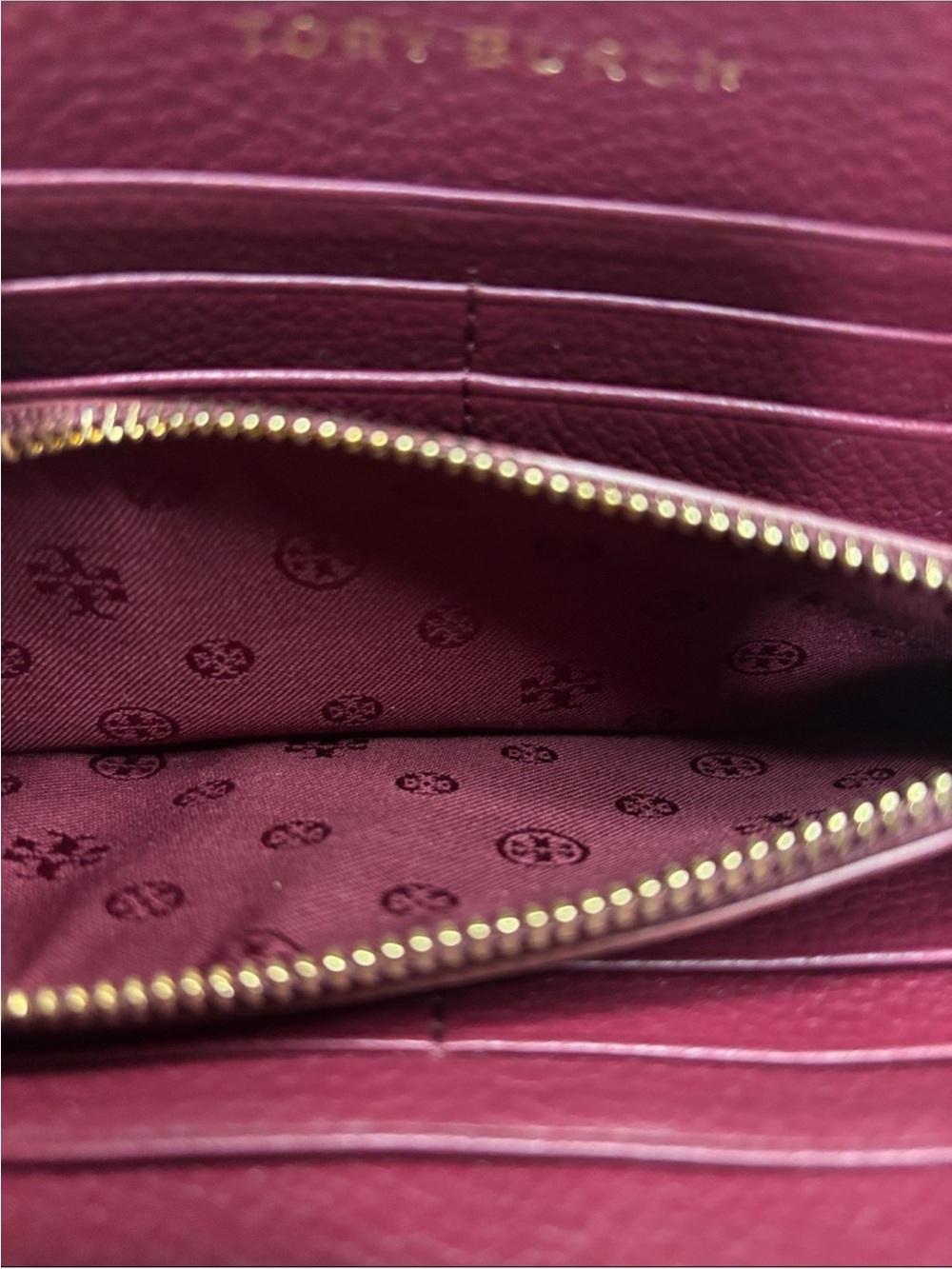 Tory Burch Burgundy Pebbled Leather Zip Wallet with Gold Logo - Picture 9 of 13
